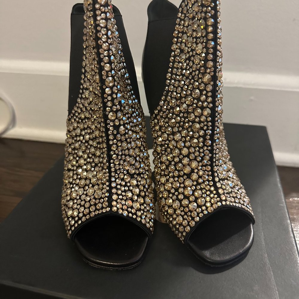 Gina Shoes, Bedazzled Gold - 537502 ELETTRA BLACK ACAP/GOLDEN 100